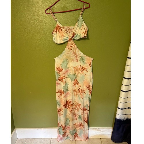 Blashe body con cut out - cut,